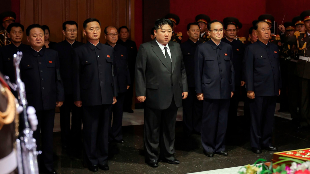 3代老臣「北韓版戈培爾」過世　金正恩凌晨親赴靈堂弔唁