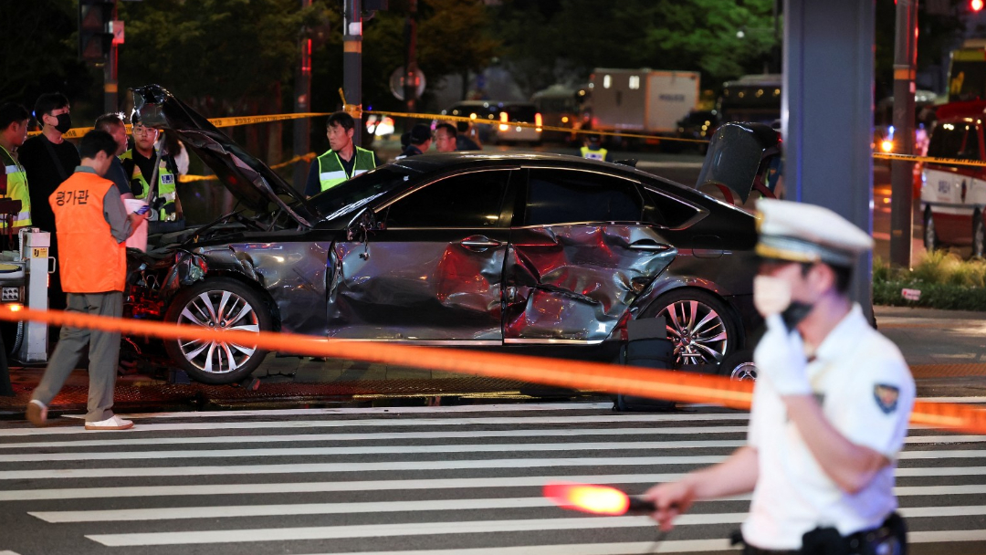 首爾市中心發生大規模車禍　老翁駕車衝撞行人至少9死