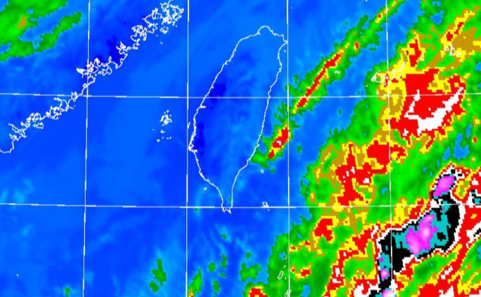 康芮加速「邊跑邊增強！」暴風圈達300公里　最快今傍晚發海警