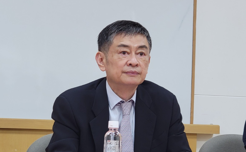 快訊／大立光成匯損大苦主！ Q2 EPS閃崩8成 降至7.73元  失守1股本