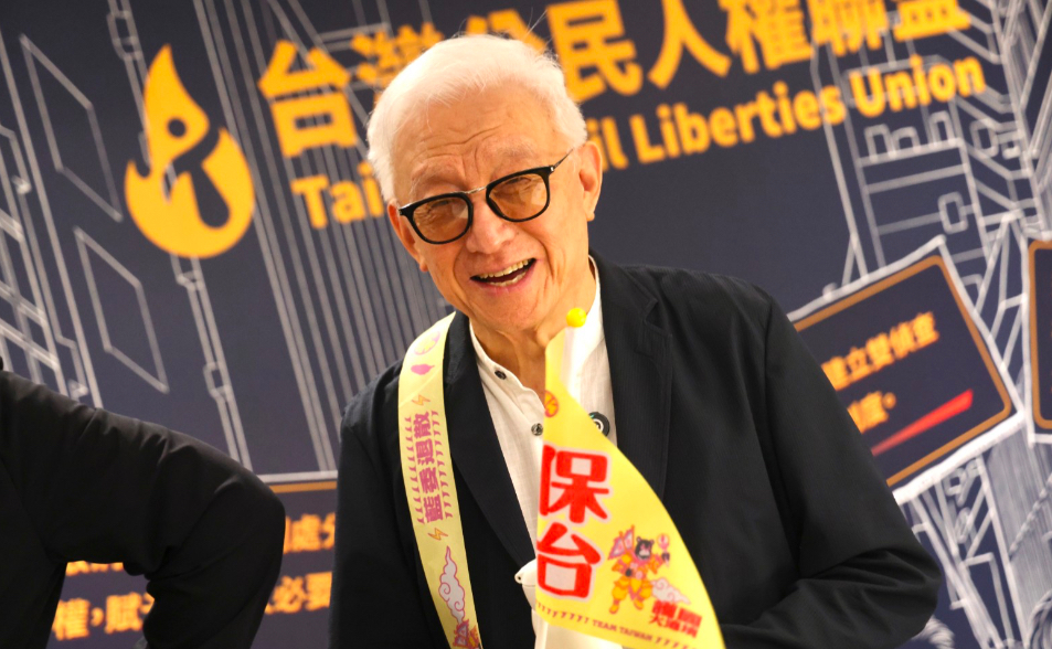 捐錢還要忍辱支持大罷免！曹興誠千字文表心跡：沒有選總統資格