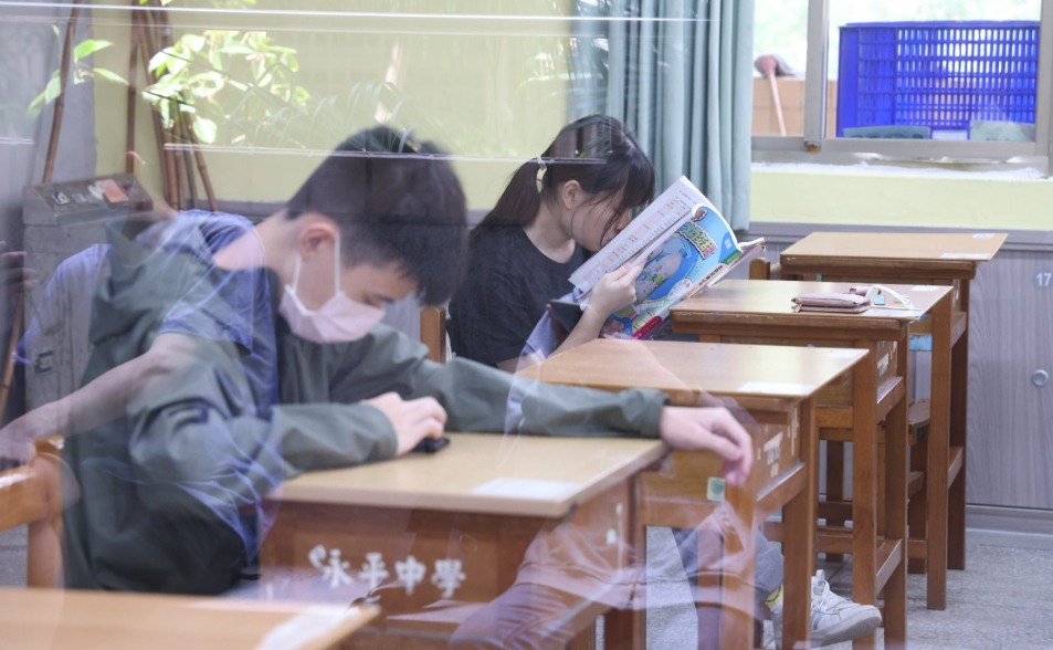 「117大限」大一新生剩17萬　教團：40所大學恐倒閉