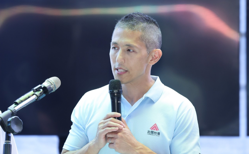 爭取參選台北市長　吳怡農明壓線遞交參選意願表