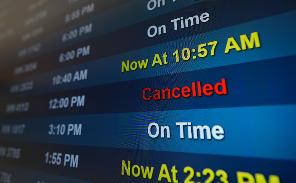 【一文看懂】感恩節成惡夢週？美機場減班恐掀骨牌效應　貨運、旅遊全中箭