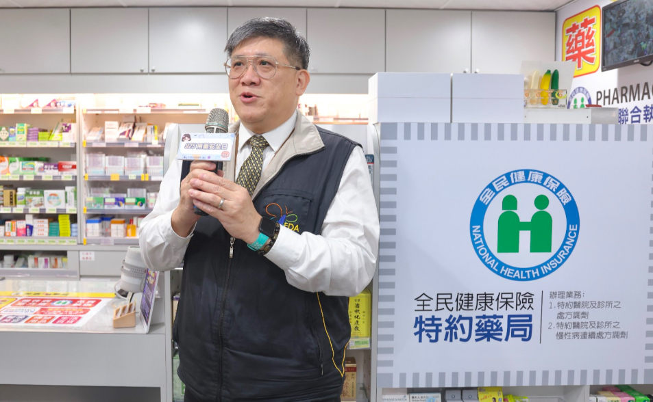 首宗化粧品驚爆摻致癌蘇丹紅　食藥署要求綠藤生機、歐萊德等14家業者產品下架