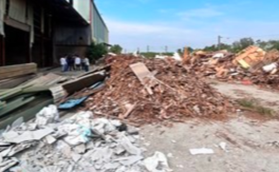 抓到主謀了！月世界被倒數百噸垃圾 檢聲押岡山區里長父子