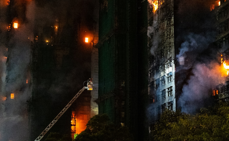 悲！香港殉職消防員面部燒傷　同袍淚喊：收工了，好好休息兄弟
