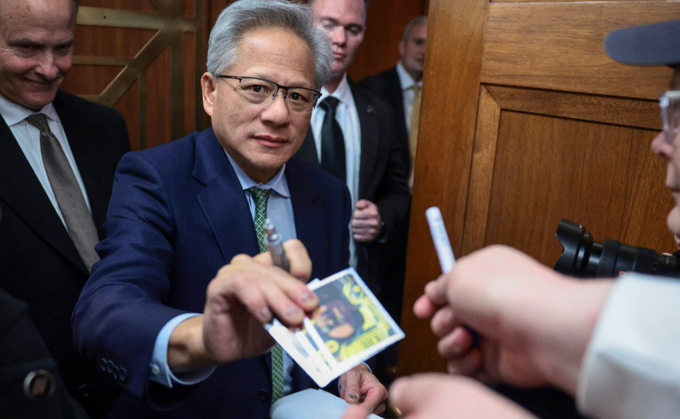 黃仁勳坦言倒閉恐懼未消失　至今仍一週工作7天「每天4時開始看mail」