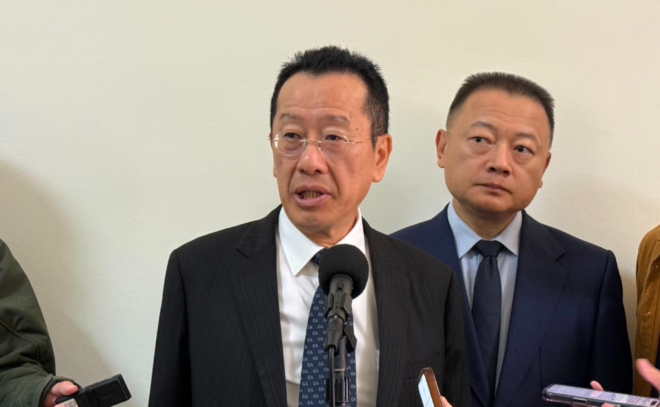 侏儒也要當兵？體位擬加嚴「144cm以下才免役」　顧立雄說明了