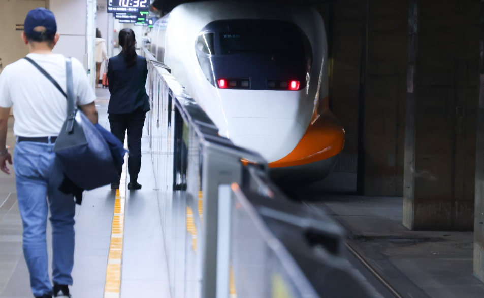 別鬧了！高鐵列車被通報「會爆炸」影響多班次　報案女：我算出來的