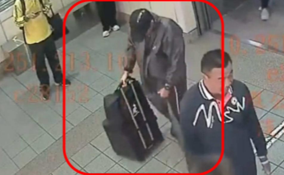 圖解新聞/張文4分鐘狂丟20彈　北捷殺3人「五度變裝」混人群身影曝