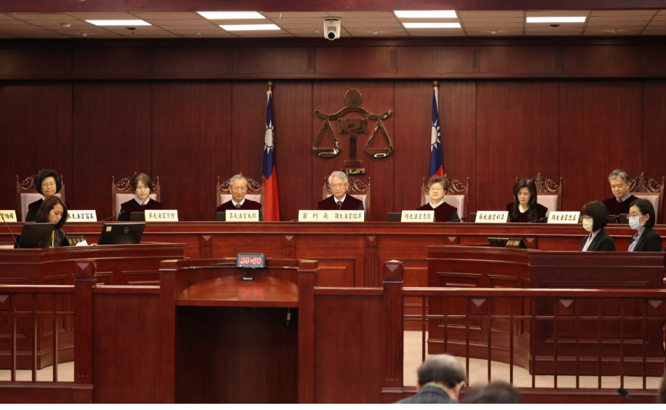 【憲訴法違憲】憲法法庭驚險復活！4名大法官舉手贊成的「第二條路」　為何胎死腹中？