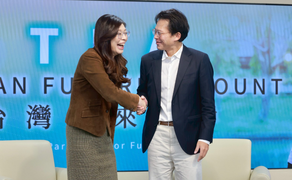 短評／鄭黃二會、藍白「福國利民」法案的陽謀