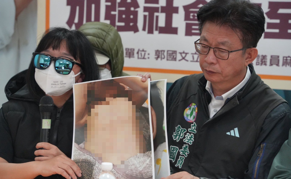 台南嬰腦出血送醫驚見新舊傷　家長控2保母超收涉虐「至少6人受害」