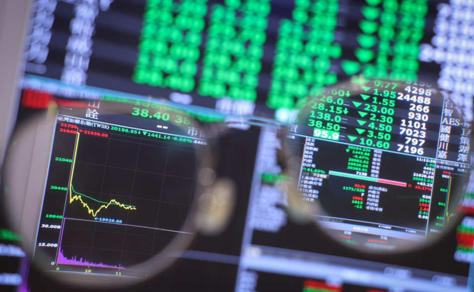 美股收跌＋中國軍演Day2 台股早盤跌逾200點！台積電跌至1510元