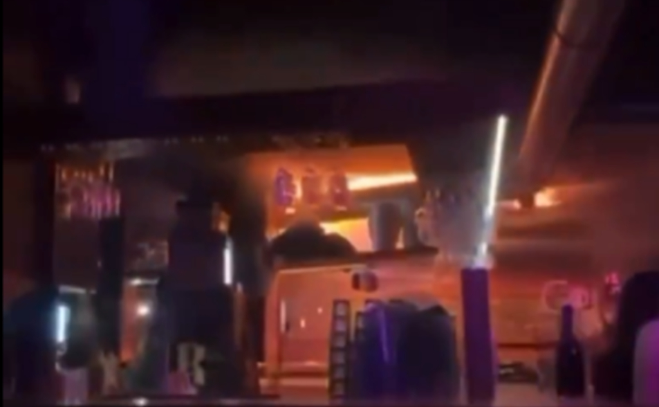 有片／瑞士夜店大火爆發畫面　火苗瞬間吞沒天花板