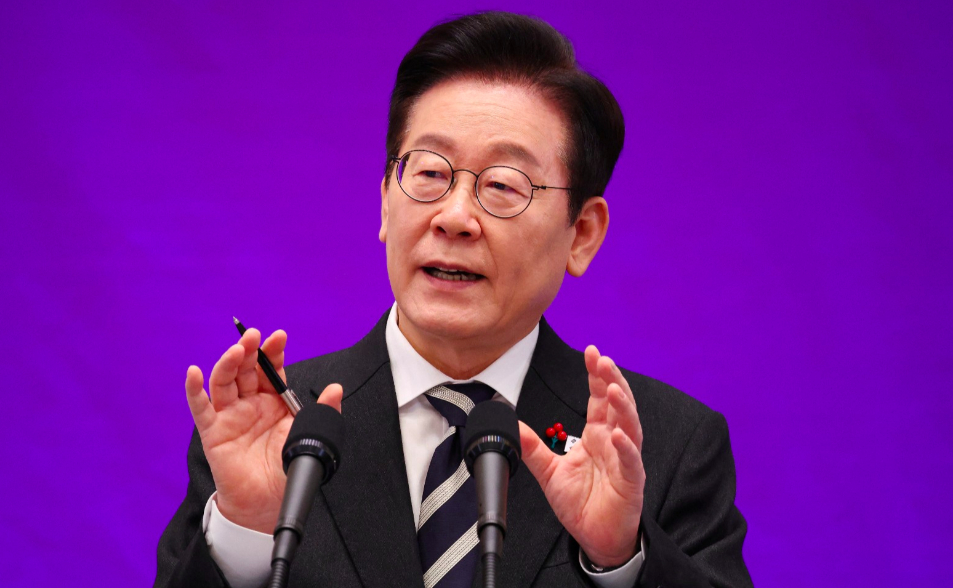 李在明登央視！表態「尊重一個中國」　稱習近平是可靠鄰居：他很會開玩笑