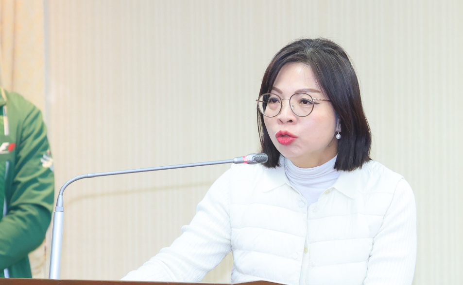 幕後／時機敏感！剛見完柯P就排審《人工生殖法》　林淑芬不滿怒槓柯建銘