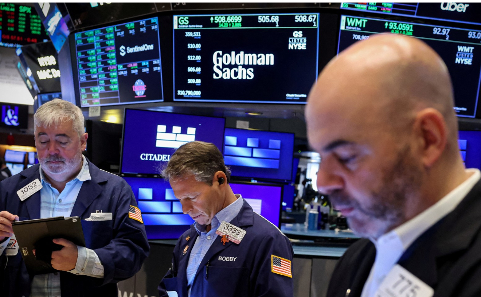 美股三大指數漲跌不一　軍工股全線走強