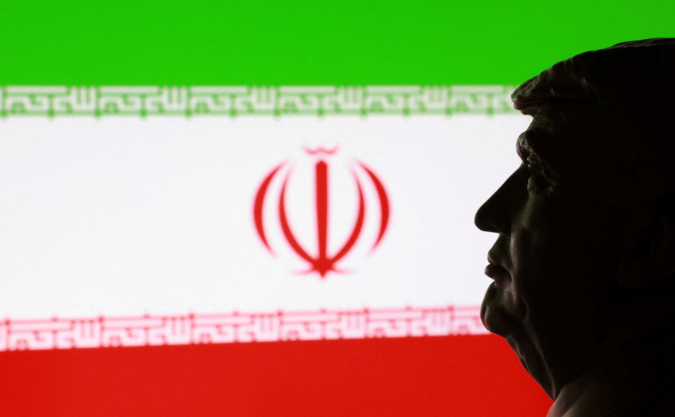 伊朗血腥鎮壓約6百死　川普祭25%次級關稅、空襲列選項