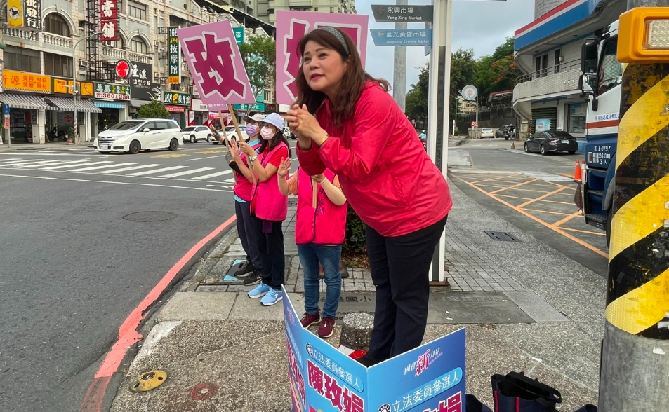 高市六連霸議員陳玫娟連爆金錢糾紛！支票、房貸、賭金全扯上