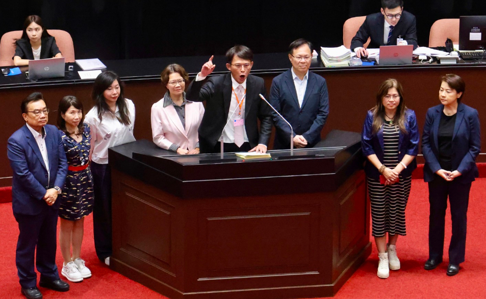 陳昭姿獨留！黃國昌等6人確定2/1去職　立院已收辭職書程序進行中