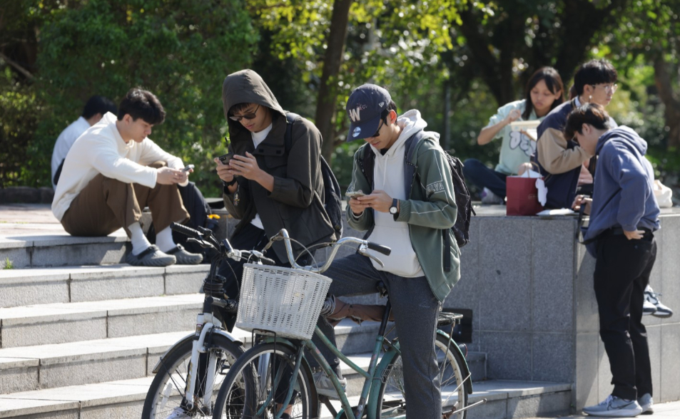 【深度報導】過半學生會投票率不到2成　修《大學法》能解校園「政治冷感」？