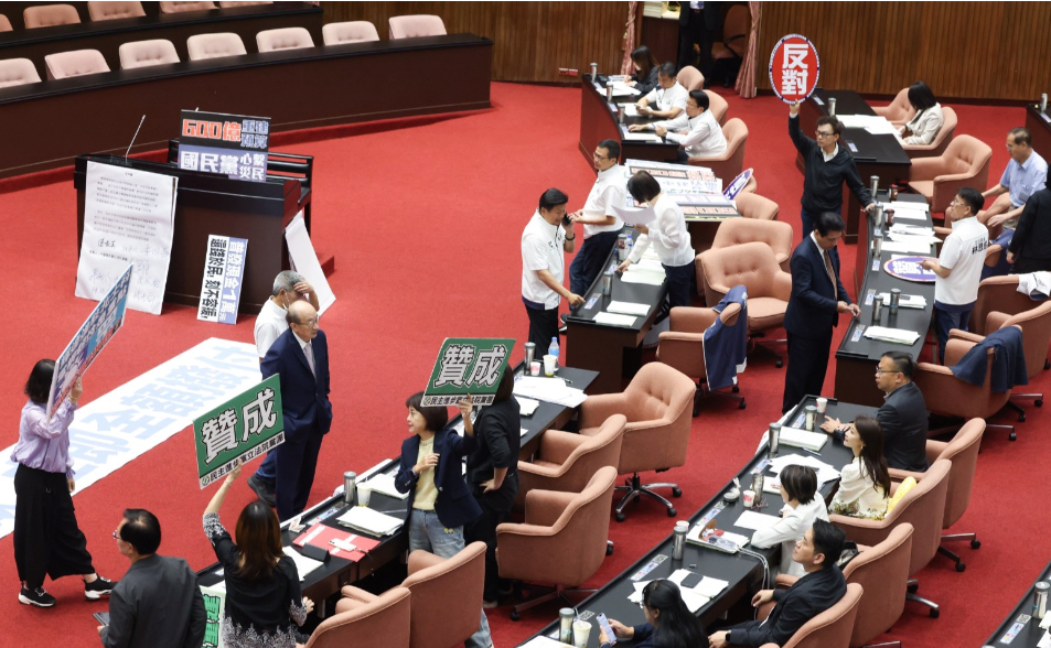 【新聞切片】台美貿易協定最大變數在立院　在野大聲罵賣台真敢提否決？