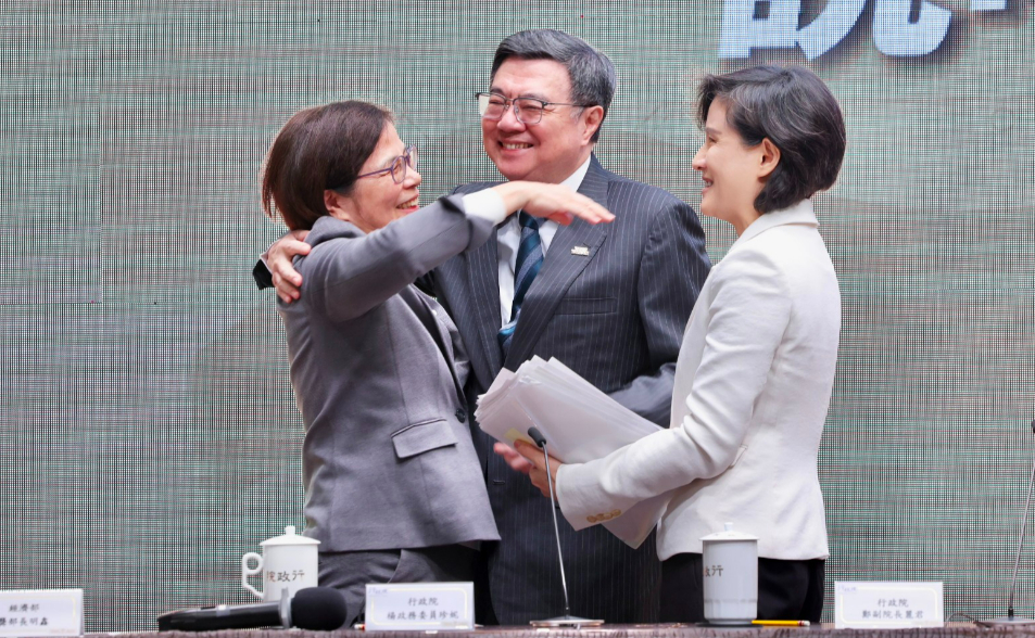 國台辦談台美敲定15%關稅　連珠炮轟：賣身券、投降書、空心島