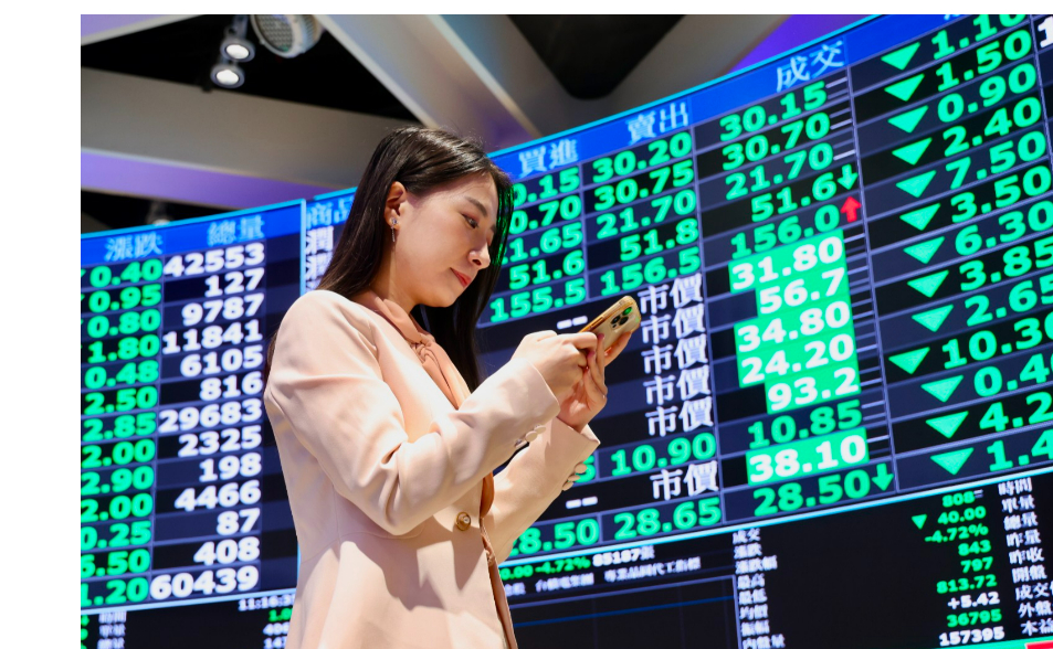 川普強取格陵蘭風暴、輝達台積電ADR全倒　台指期暴跌437點下探3萬1支撐