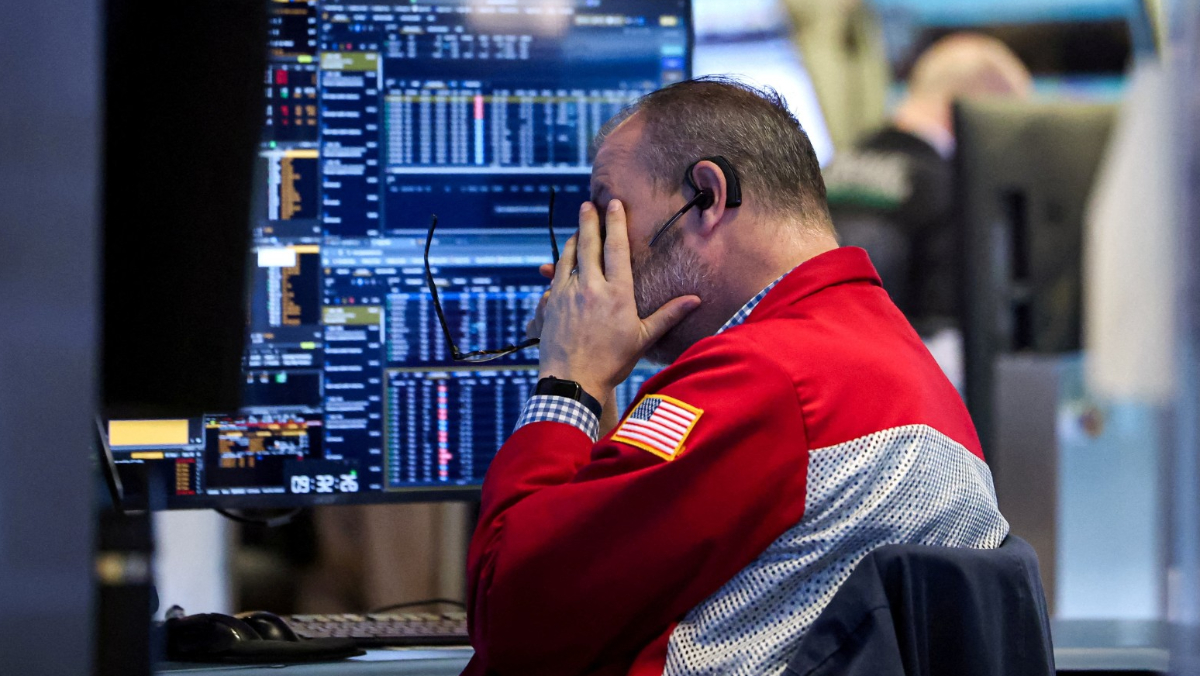 科技巨頭財報點燃拋售潮　美股收盤盡墨、台積電ADR跌1.64％