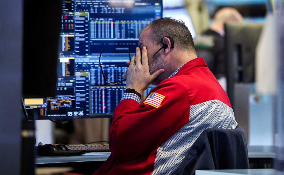 科技巨頭財報點燃拋售潮　美股收盤盡墨、台積電ADR跌1.64％