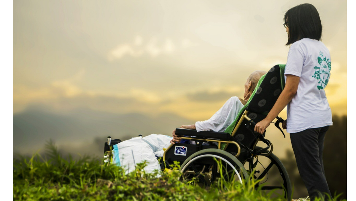 再現長照悲劇！七旬夫將罕病妻推下14樓不治  一審「這原因」輕判2年半