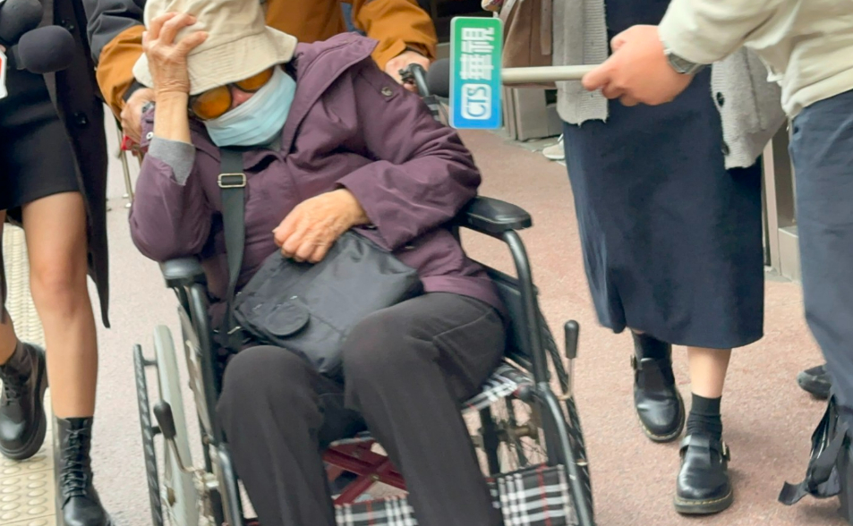 8旬婦悶死癱兒！發監前收特赦書「讓小孩知媽媽沒罪」：可以放心了