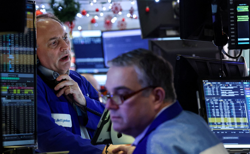 AI顛覆市場引恐慌式拋售　美股全面收黑、道瓊收跌逾600點