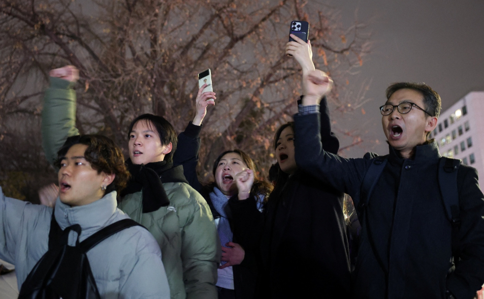 發動「光之革命」擋下尹錫悅戒嚴　南韓全體國民獲提名諾貝爾和平獎