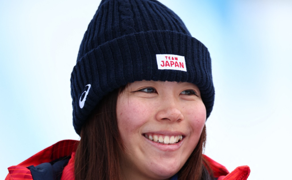 日本最年輕冬奧金牌選手背後的男人：為她做飯、開車接送「妹妹總有一天會站上世界舞台」