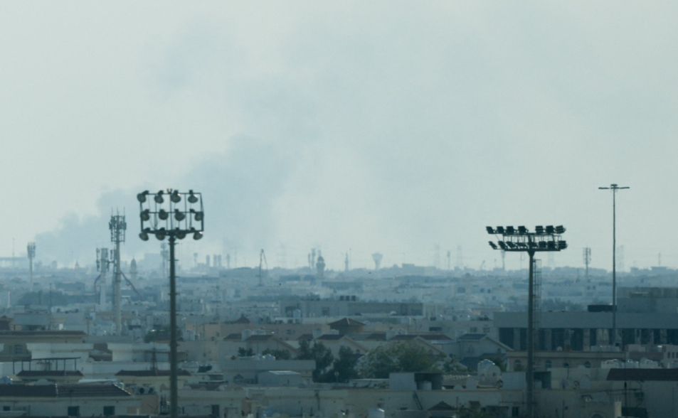 有片／拔腿狂奔、飛彈在眼前落下！卡達民眾驚恐「一直有爆炸」