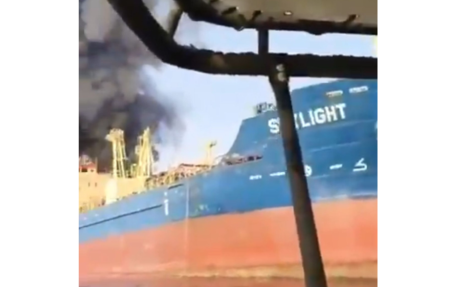 更新有片／荷姆茲海峽附近已連三艘油輪遇襲　全球原油貿易遭「鎖喉」