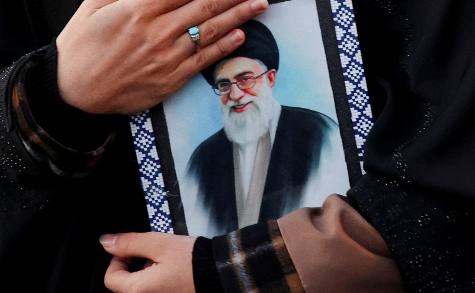【一文看懂】伊朗遭「斬首」後誰掌權？伊斯蘭政權會垮台嗎？