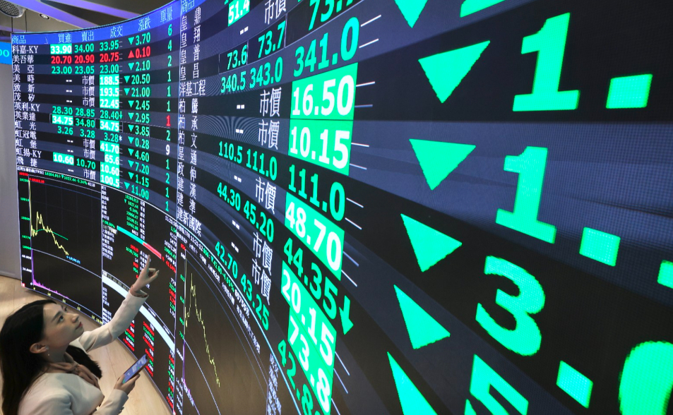 台股淪外資提款機　3日來賣超逾1442億！大砍面板雙雄、記憶體股