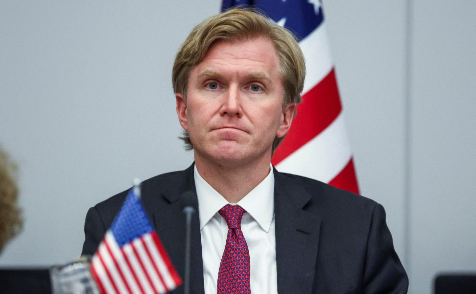 美戰爭次長柯伯吉：對台軍售立場不變　籲夥伴盡自身防衛責任