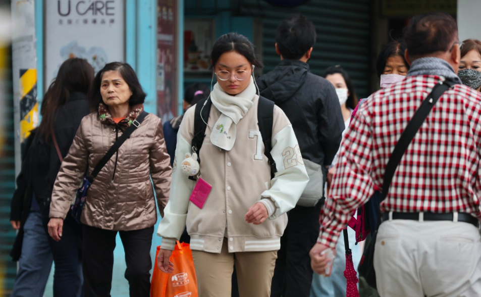 今北台濕涼、明小幅回溫　下週二再來鋒面轉冷