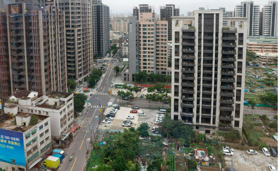 差一步入谷底！近七成新案整週「零成交」   2月風向球分數創疫後新低