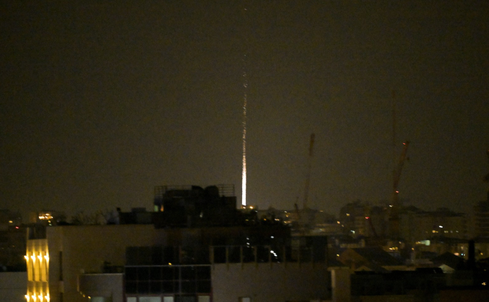 伊朗戰爭延燒！傳真主黨百枚火箭彈狂轟　穿破以色列「鐵穹」