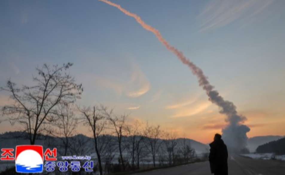 南韓才說「川金會」可望重啟　北韓疑發射彈道飛彈