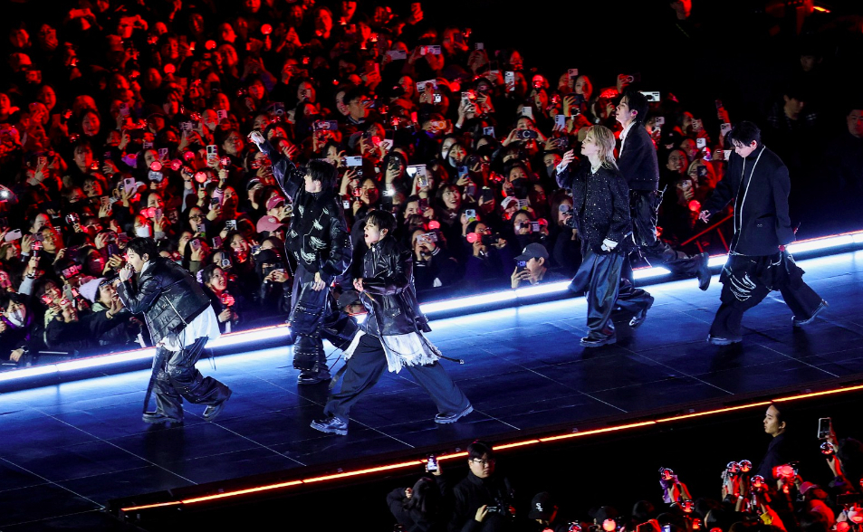 BTS演出高估人數…1萬名公務員可領加班費　韓媒質疑：過度投入公務人力