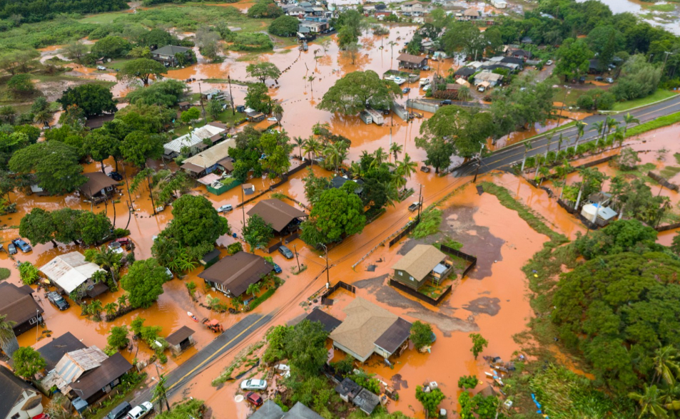 夏威夷20年來最嚴重洪水！百年大壩恐潰決　檀香山以北疏散