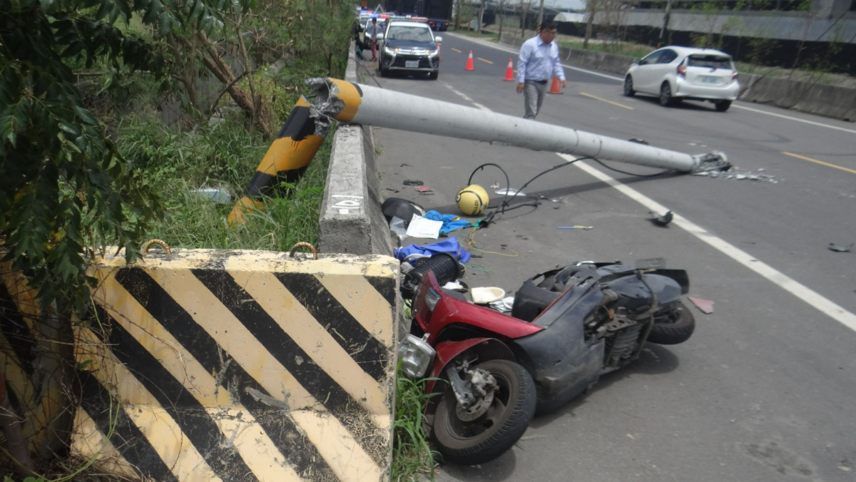 國小師遭曳引車扯斷電桿砸死　嘉檢控中華電信股長「疏未注意」起訴