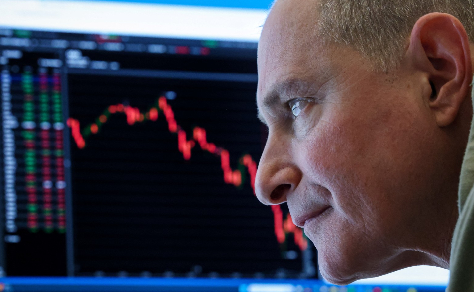 油價勁揚、美股長黑　道瓊重挫近800點跌入修正區間